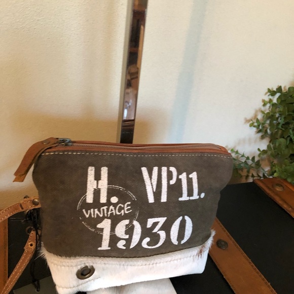 Myra small bag upcycled canvas wristlet NWT Rustic - Picture 3 of 5